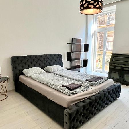L8 Guesthouse Budapest Bagian luar foto