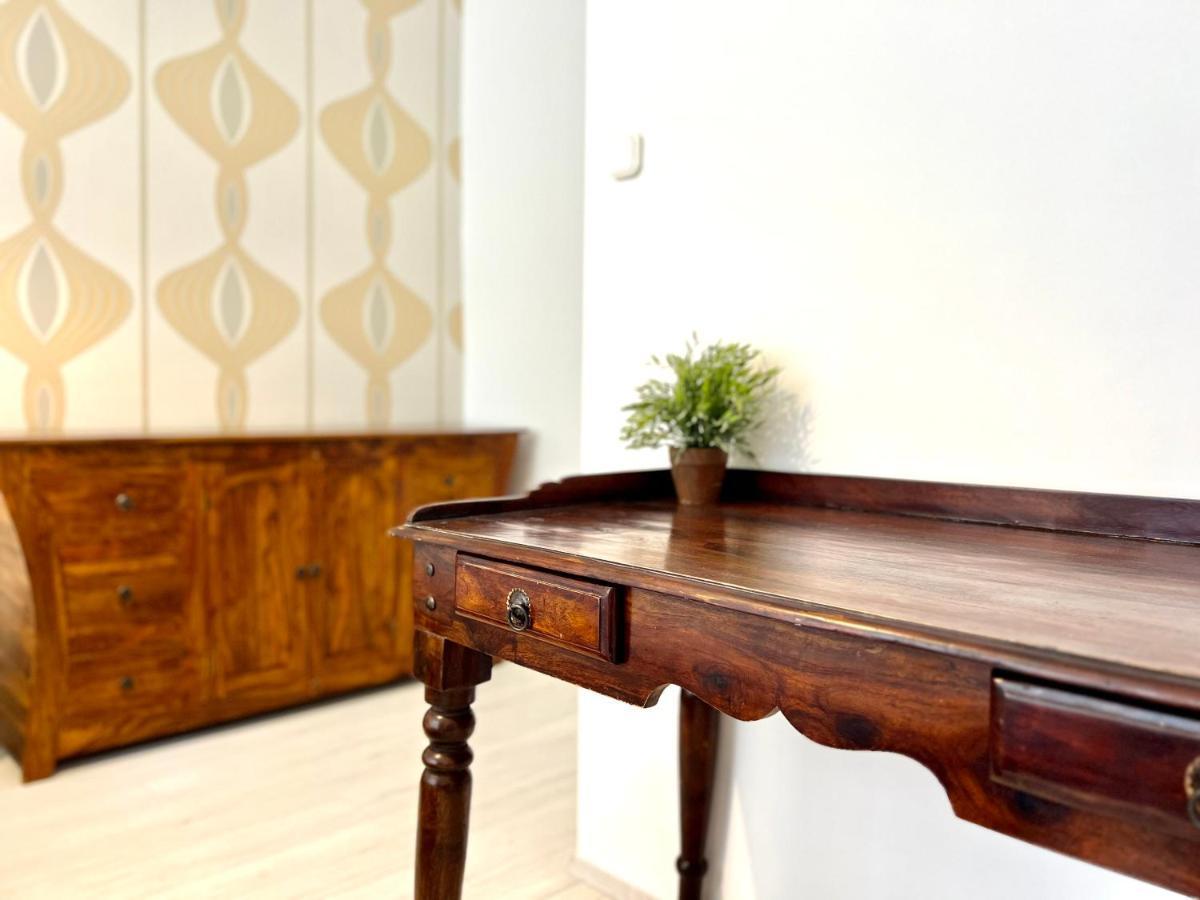L8 Guesthouse Budapest Bagian luar foto