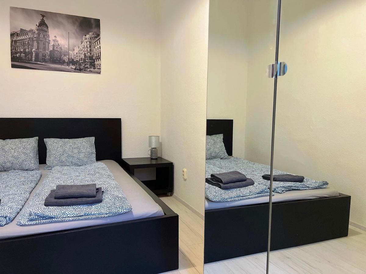 L8 Guesthouse Budapest Bagian luar foto